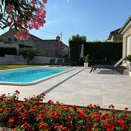 Tony's House In Garden Zadar