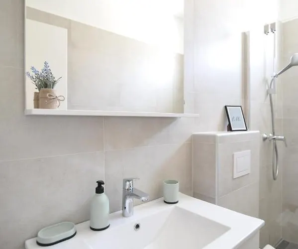 Tony's House In Garden Zadar